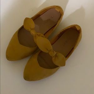 Mustard Colored Girls Flats with Bow Size 10